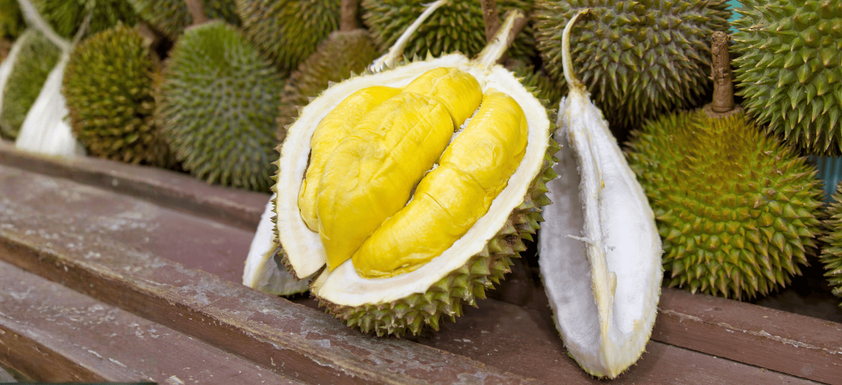 image Apakah Ibu Menyusui Boleh Makan Durian? Cek Faktanya!