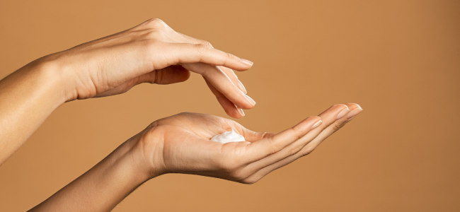 image 3 Perbedaan Body Lotion dan Body Serum, Mana yang Lebih Baik?