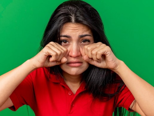 image 4 Cara Menghilangkan Kantung Mata Hitam dengan Bahan Alami