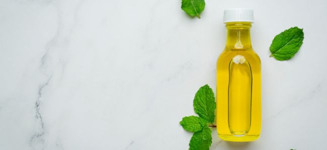 image 5 Manfaat Minyak Telon pada Bayi, Bikin Makin Hangat dan Sehat!