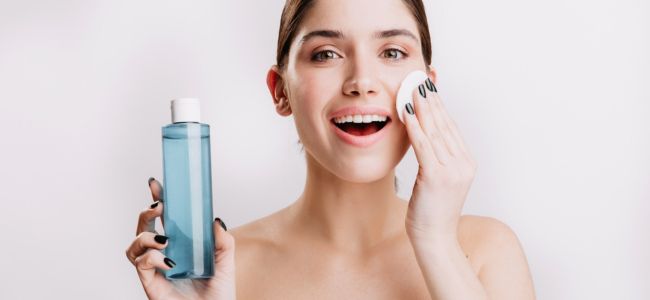 image 5 Manfaat Toner untuk Wajah, Jenis, & Cara Memilihnya!