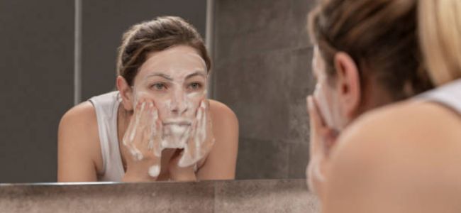 image 5 Tahapan Double Cleansing untuk Kulit Berminyak dan Berjerawat!