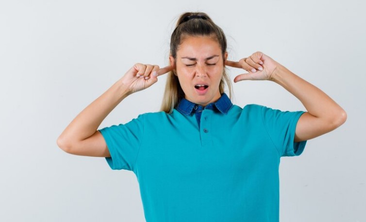 image 7 Cara Mengatasi Telinga Kemasukan Air