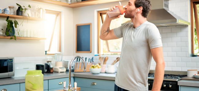 image Apakah Whey Protein Aman Dikonsumsi Setiap Hari?