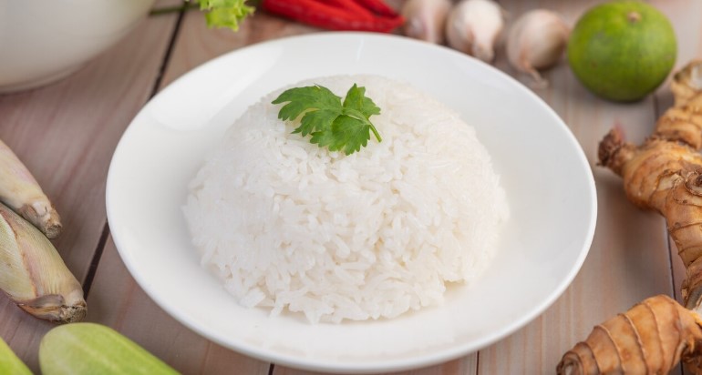 image Berapakah Jumlah Kalori Nasi Putih Kondisi Dingin?