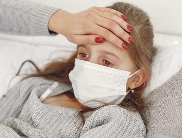 image Cara Mengatasi Demam Pada Anak Secara Praktis