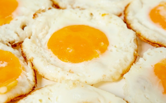 image Cocok Jadi Menu Sarapan, Berapa Kalori Telur Ceplok?