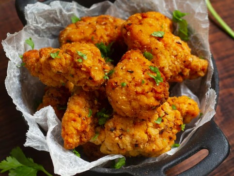 image Berapa Kalori Bakwan? Amankah Konsumsi Gorengan Saat Diet?