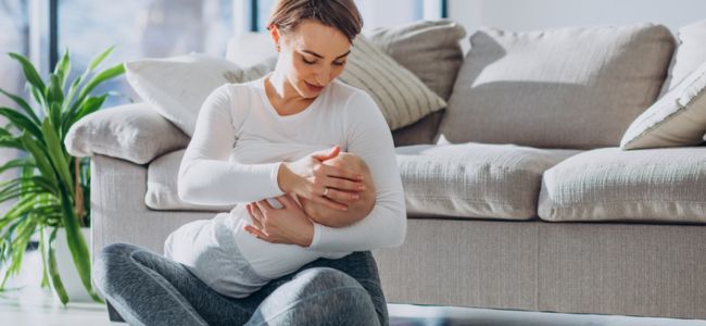 image Jangan Panik! Ini 4 Penyebab ASI Seret dan Cara Menanganinya!