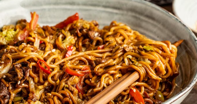 image Jumlah Kalori Indomie Goreng, Yuk Caritahu Disini!