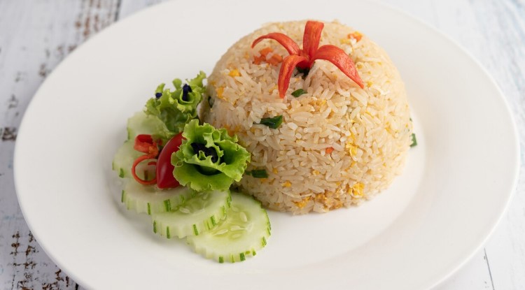 image Kalori Nasi Goreng Aman dengan Waktu Tepat Mengkonsumsinya