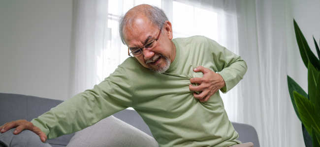 image Kenali Ciri Ciri Serangan Jantung Ringan & Berat agar Tak Keliru!