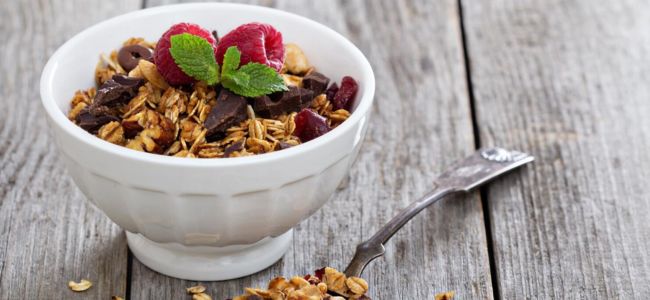 image Kenali Manfaat dan Tips Konsumsi Granola untuk Diet!