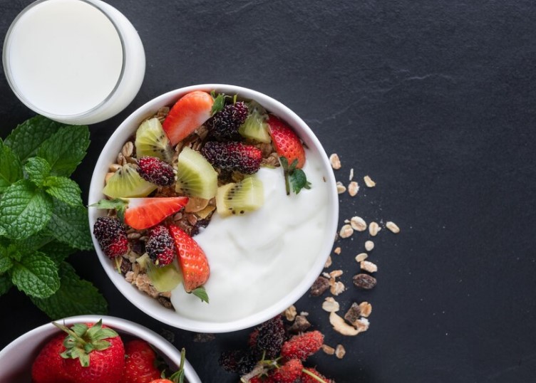 image Mengenal 5 Makanan untuk Ibu Menyusui agar Bayi Cerdas dan Gemuk