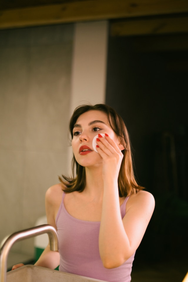 image Mengenal Metode Double Cleansing saat Membersihkan Kulit Wajah