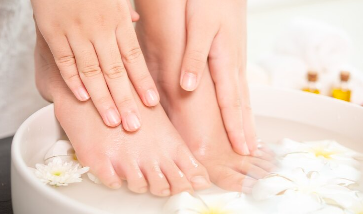 image 8 Cara Menghilangkan Koreng di Kaki Secara Alami Tak Berbekas!