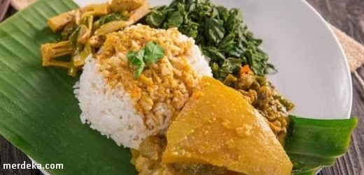 image Berapa Kalori Nasi Padang? Begini Cara Sehat Konsumsinya saat Diet