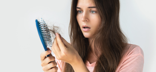 image Vitamin untuk Rambut Rontok: Ciri-Ciri, Penyebab, & Cara Atasi!