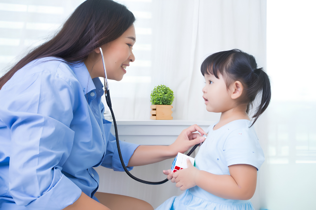 periksa ke dokter anak