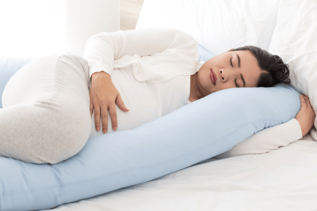 posisi tidur ibu hamil